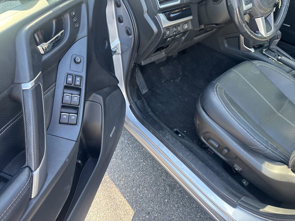 Used 2017 Subaru Forester 2.5i Touring image 17