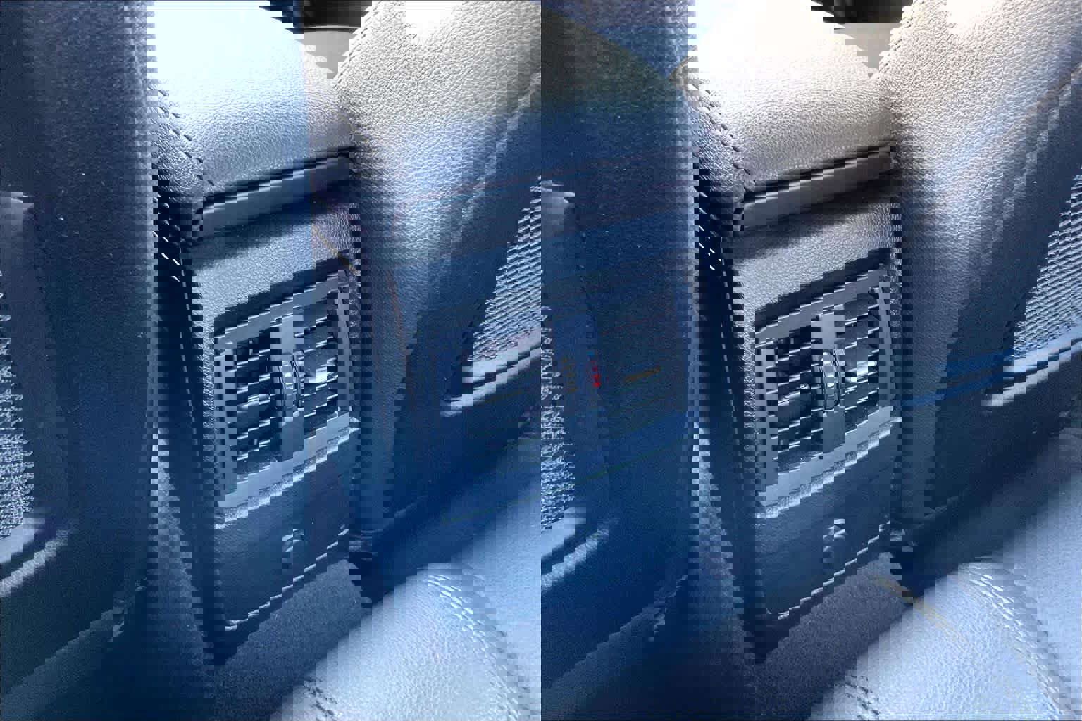 Used 2018 BMW 230i Coupe image 35