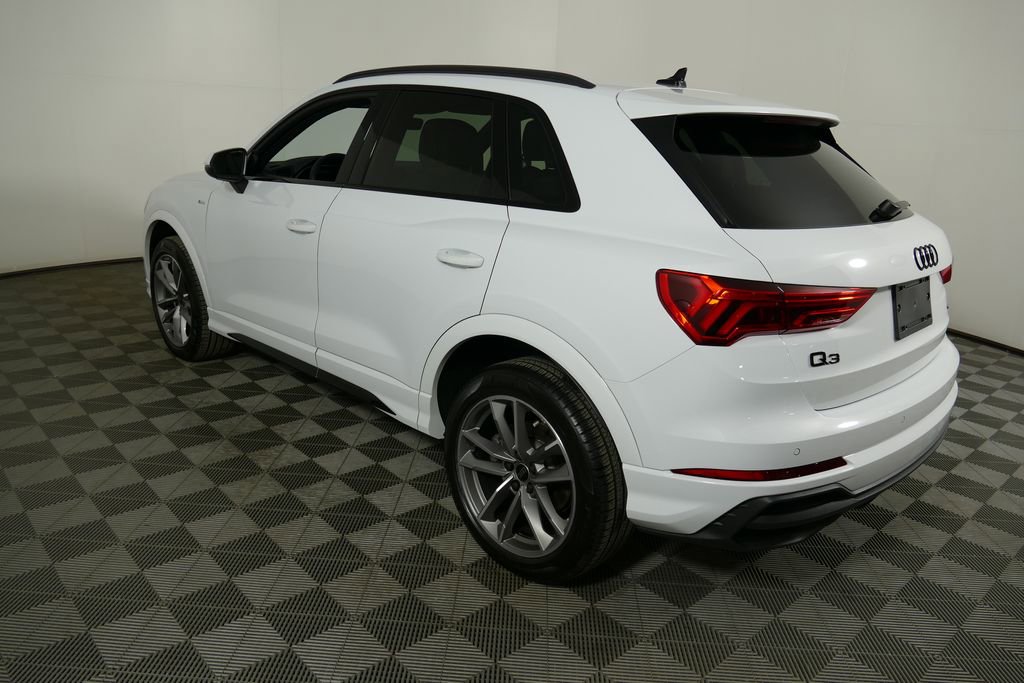 Used 2025 Audi Q3 2.0T Premium image 29