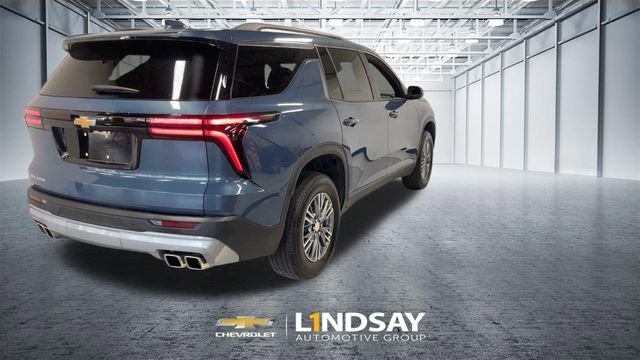 Used 2025 Chevrolet Traverse LT image 9