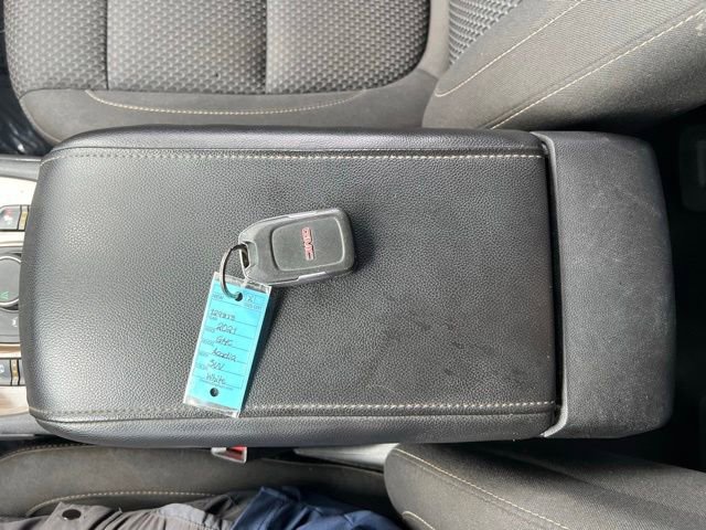 Used 2021 GMC Acadia SLE w/ Driver Convenience Package image 33