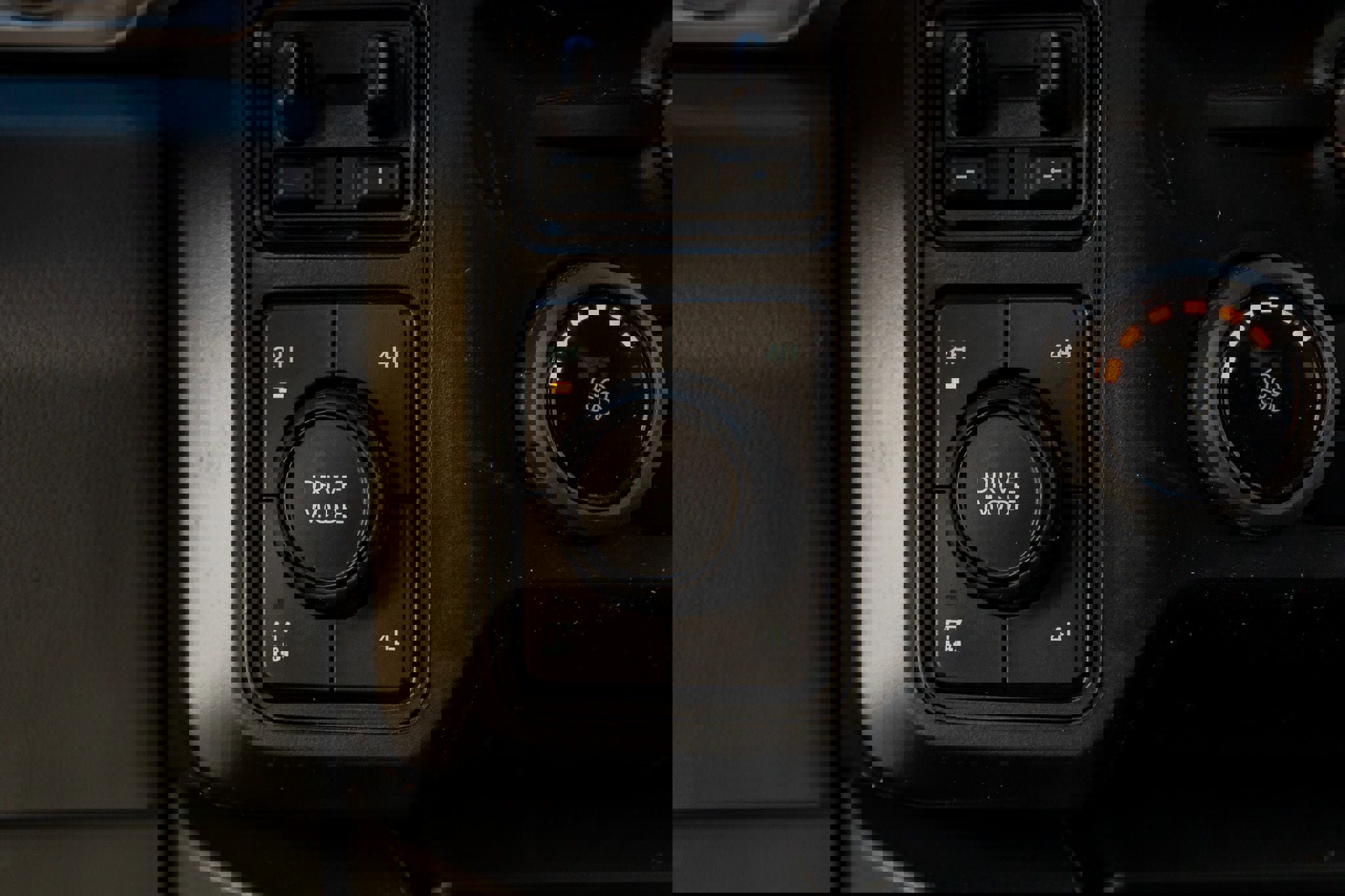 Used 2024 Ford F250 XLT w/ XLT Premium Package image 23