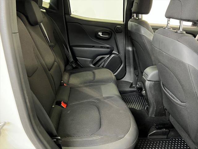 Certified 2022 Jeep Renegade Altitude w/ Sun/Sound Group image 13