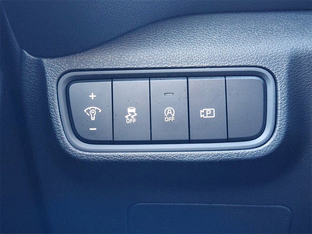 Used 2025 Kia Soul EX image 17