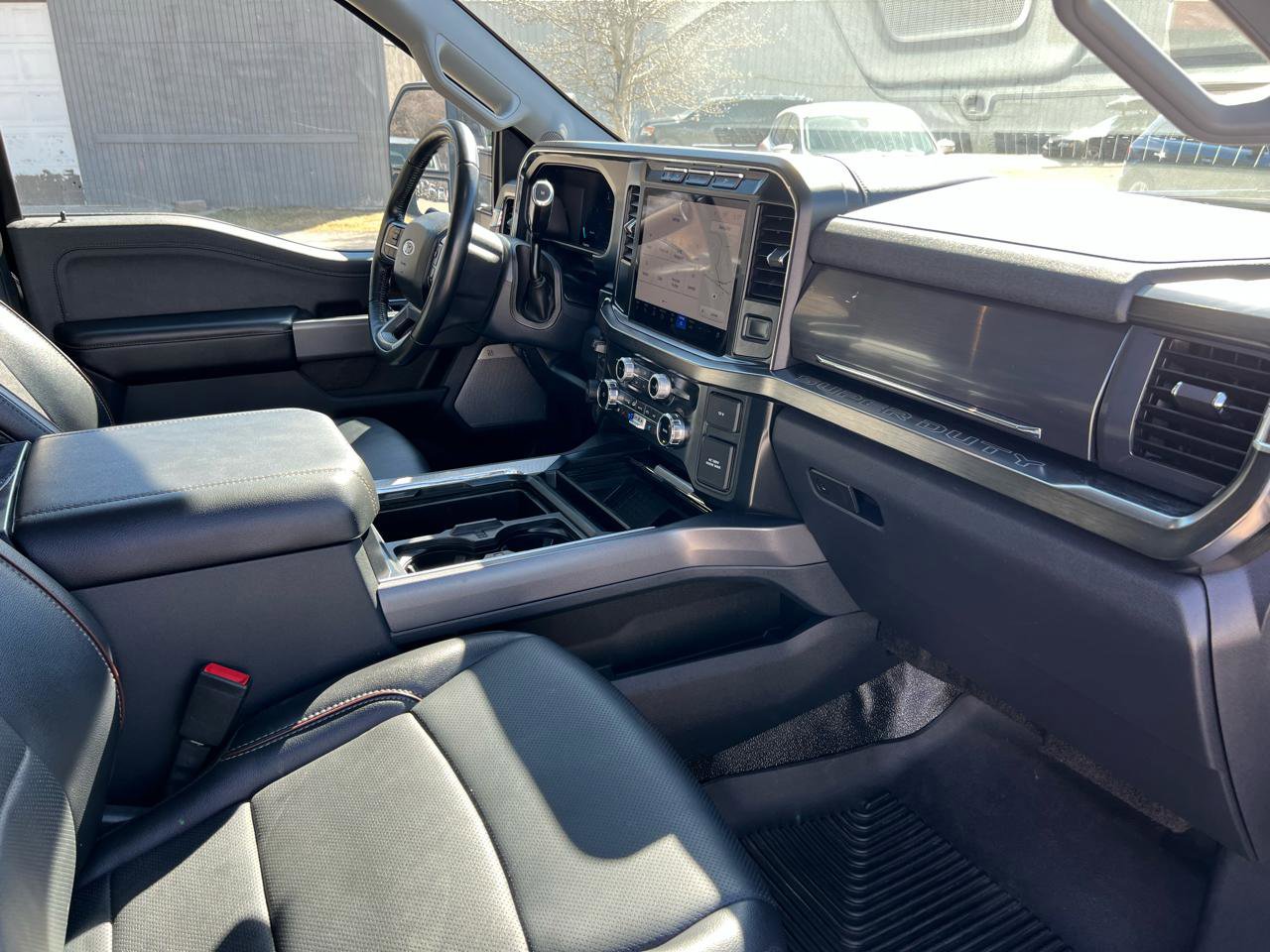 Used 2024 Ford F450 Lariat image 12