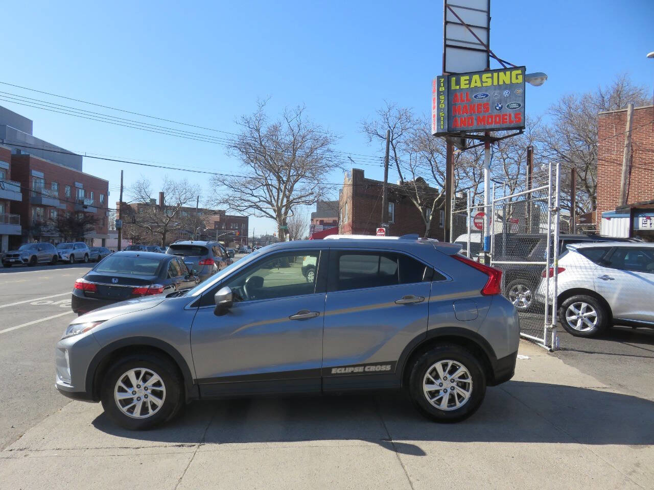Used 2018 Mitsubishi Eclipse Cross ES FWD image 6