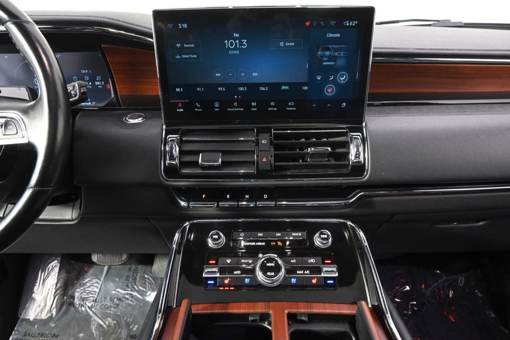 Certified 2023 Lincoln Navigator Reserve image 28