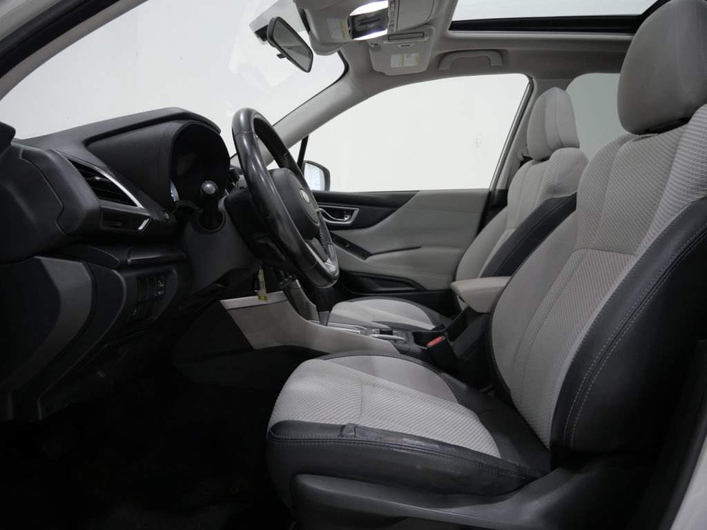 Used 2019 Subaru Forester Premium AWD/4WD image 13
