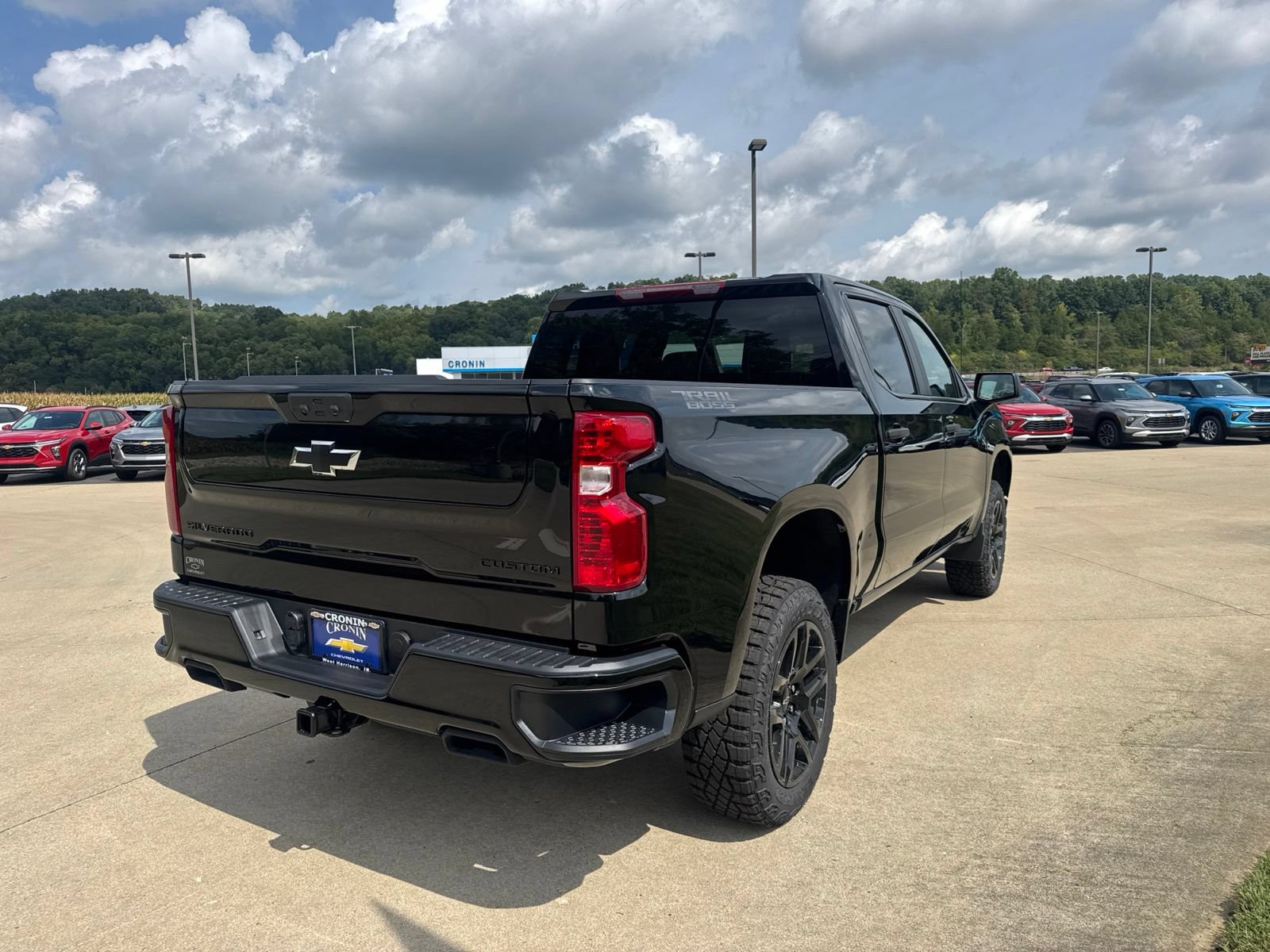 New 2026 Chevrolet Silverado 1500 Custom Trail Boss w/ Dark Appearance Package AWD/4WD image 4