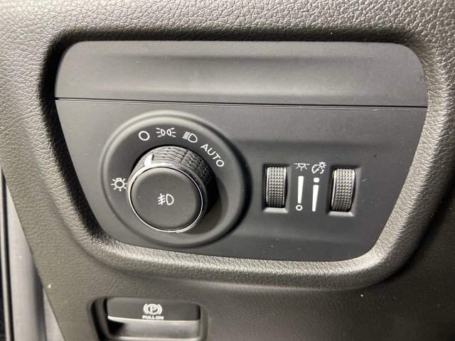 Used 2022 Jeep Grand Cherokee L Overland w/ Luxury Tech Group IV image 18