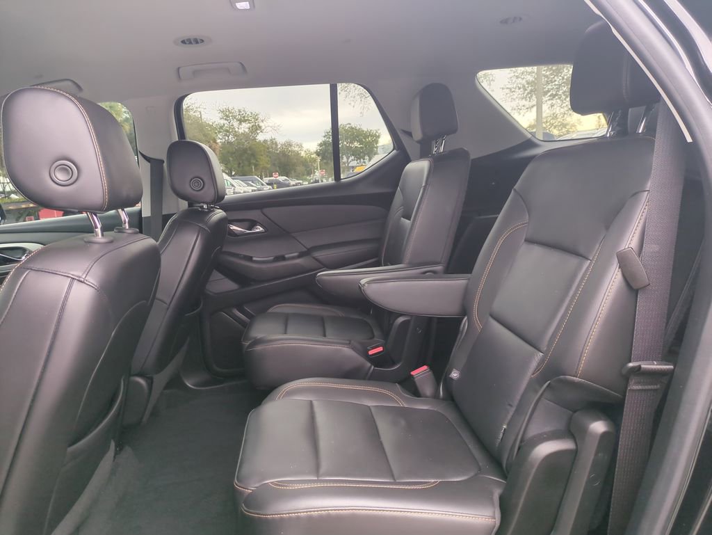 Used 2020 Chevrolet Traverse RS image 16