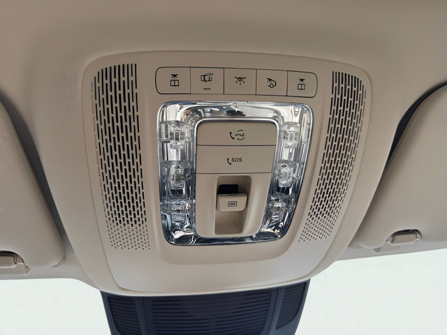 Used 2022 Mercedes-Benz GLS 450 4MATIC image 23