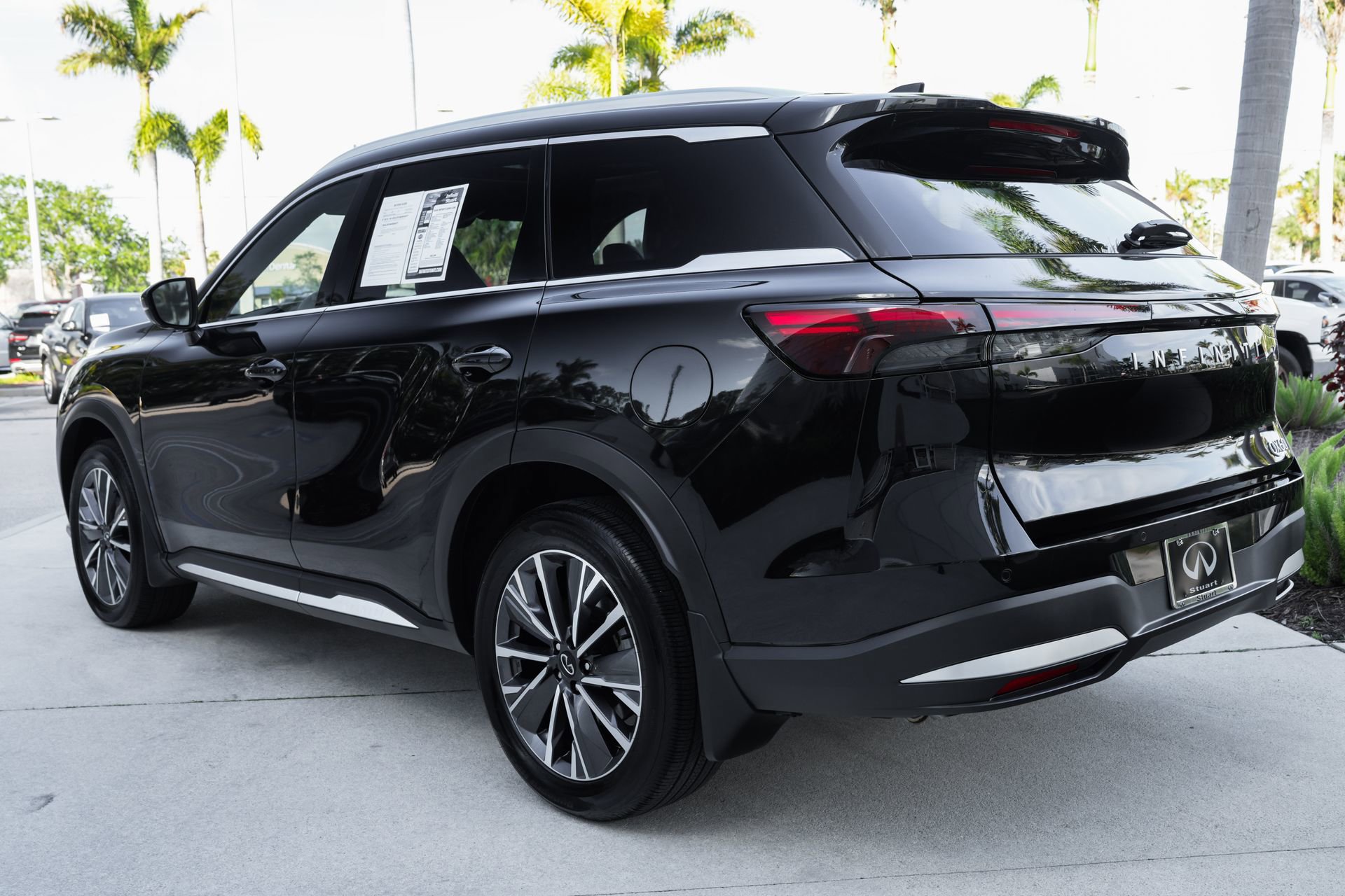 Certified 2026 INFINITI QX60 Luxe w/ Cargo Package image 22