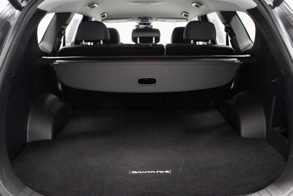 Certified 2023 Hyundai Santa Fe SEL w/ Cargo Package AWD/4WD image 15