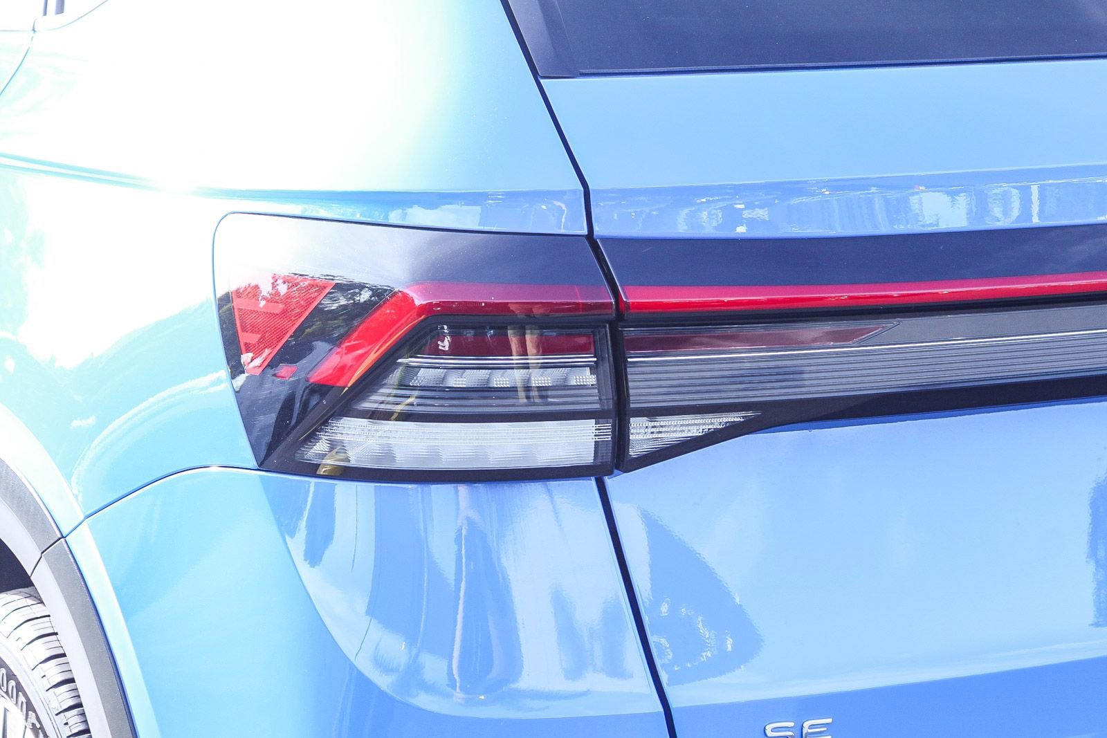 Used 2025 Volkswagen Taos SE FWD image 9