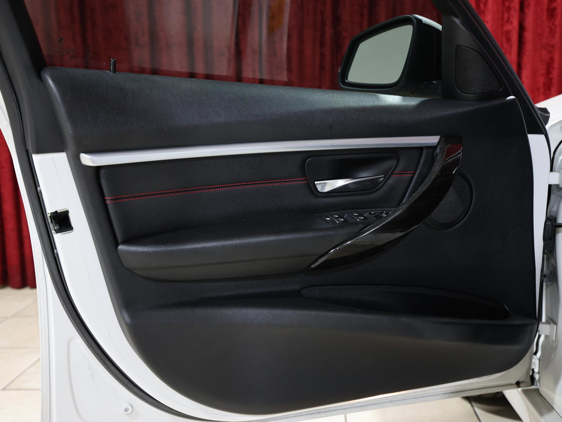 Used 2016 BMW 328i image 11