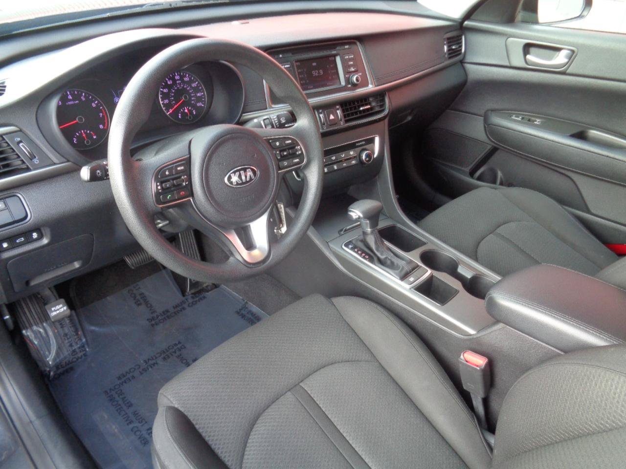 Used 2016 Kia Optima LX FWD image 2