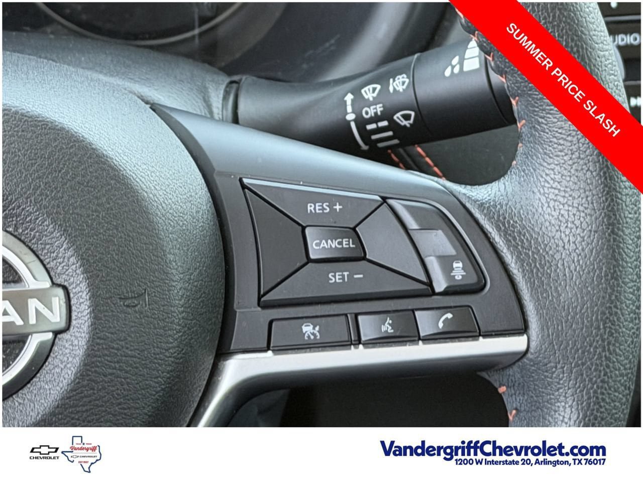 Used 2023 Nissan Kicks SR FWD image 14