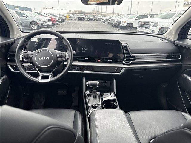 Used 2025 Kia Sportage EX w/ Premium Package image 21