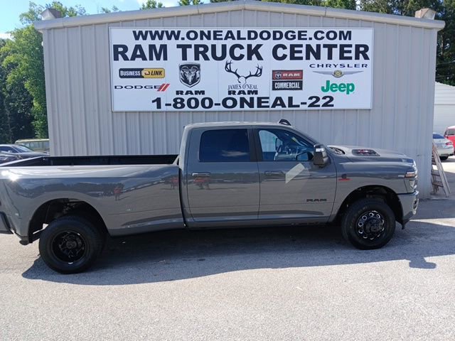 New 2026 RAM 3500 Laramie AWD/4WD image 2