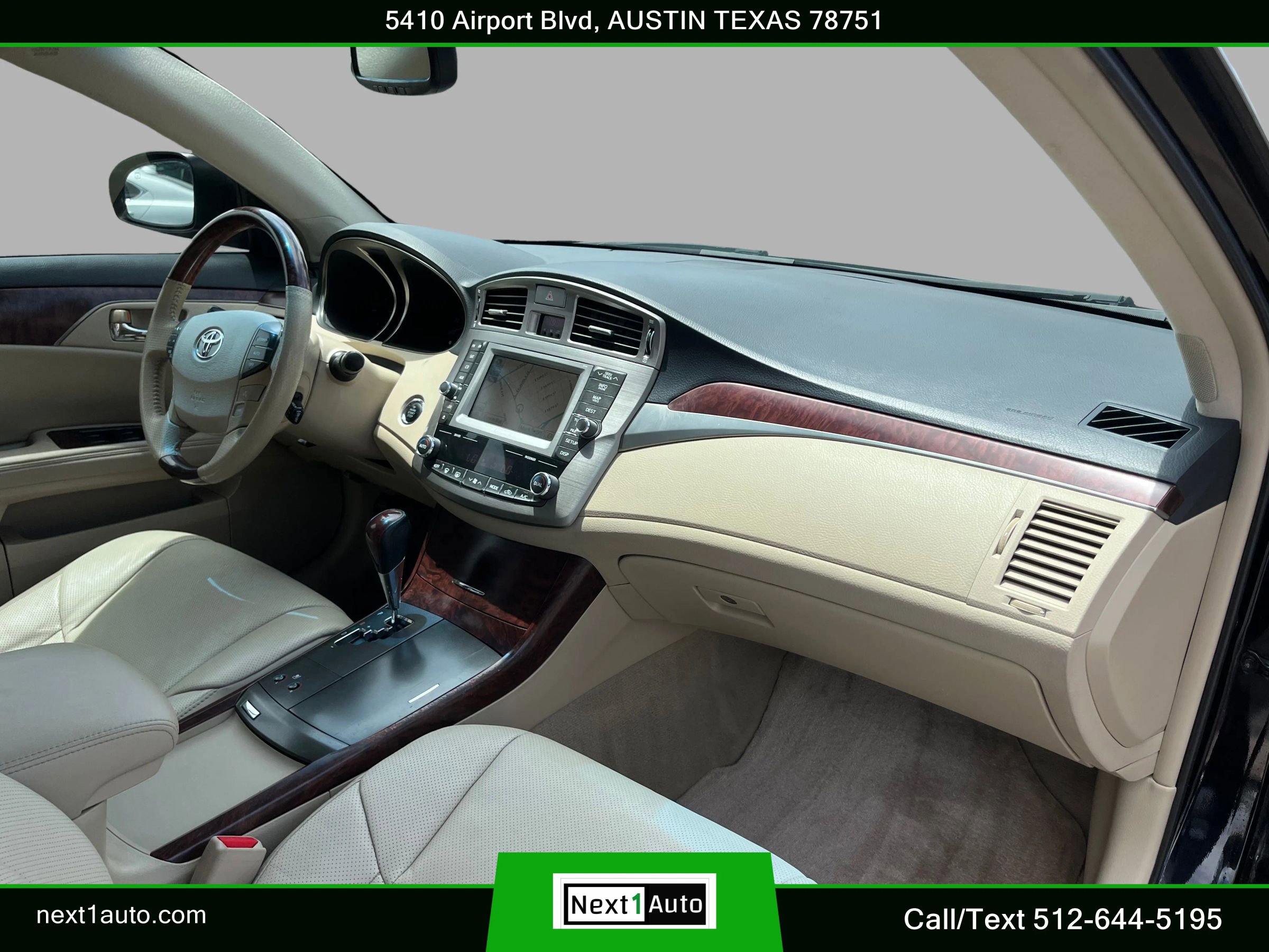 Used 2011 Toyota Avalon Limited FWD image 27