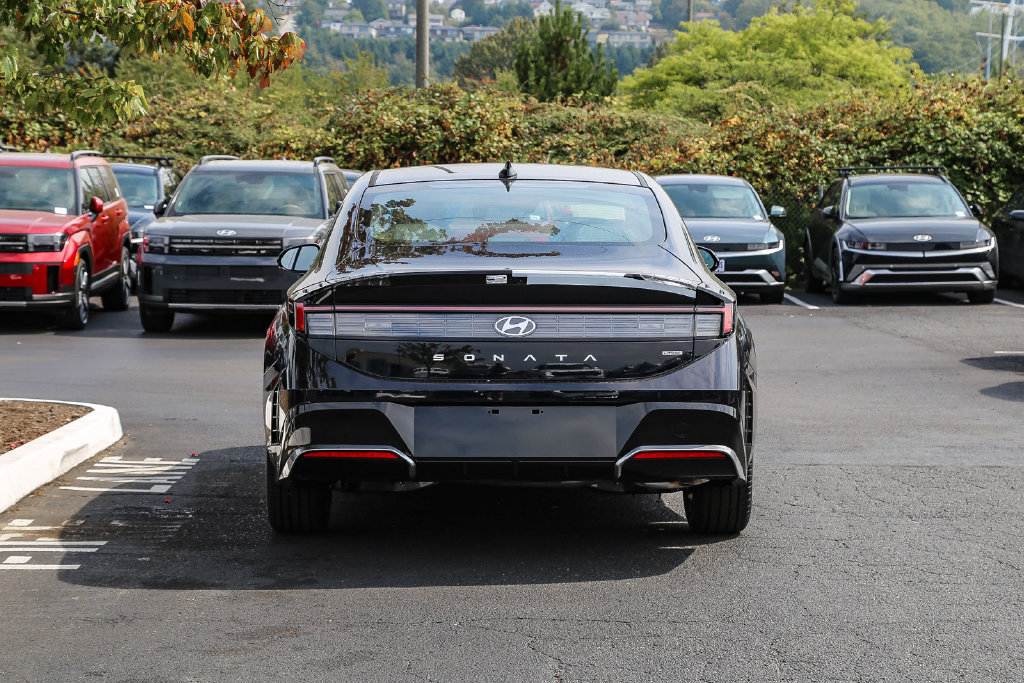 Certified 2026 Hyundai Sonata SEL AWD/4WD image 8