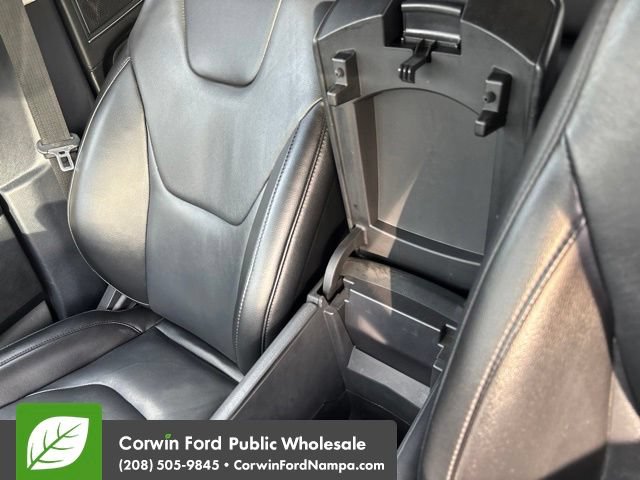 Used 2022 Ford Edge Titanium AWD/4WD image 24