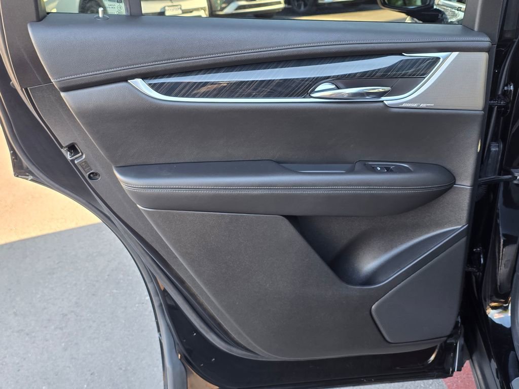 Used 2020 Cadillac XT6 Premium Luxury image 24