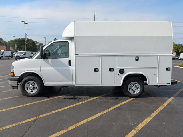 New 2026 Chevrolet Express 3500 w/ Power Convenience Package RWD image 3