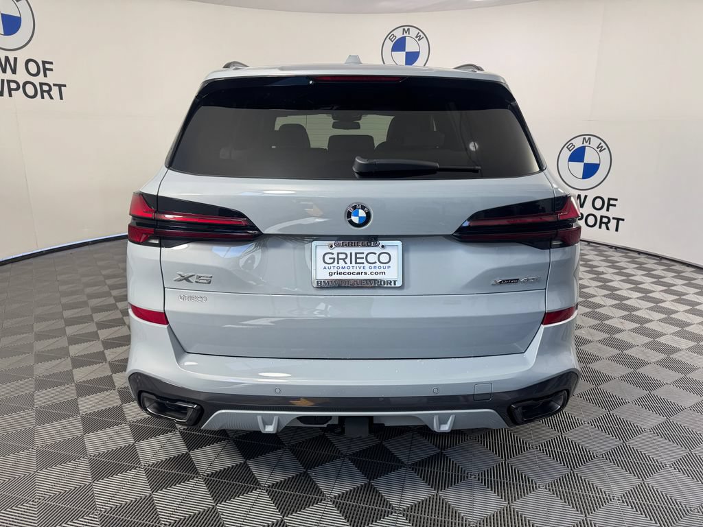 New 2026 BMW X5 xDrive40i w/ M Sport Package AWD/4WD image 7