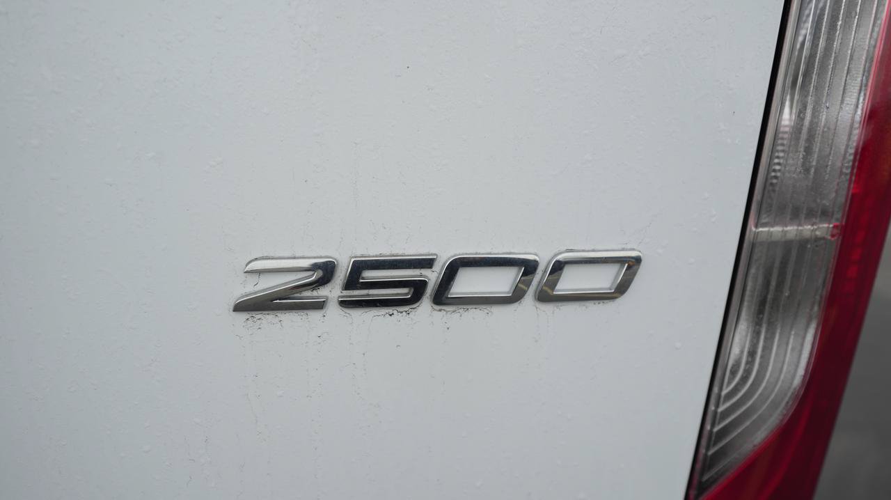 Used 2024 Mercedes-Benz Sprinter 2500 image 16