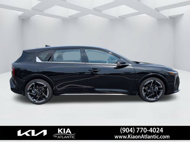 New 2026 Kia K4 GT-Line w/ GT-Line Premium Package FWD image 2