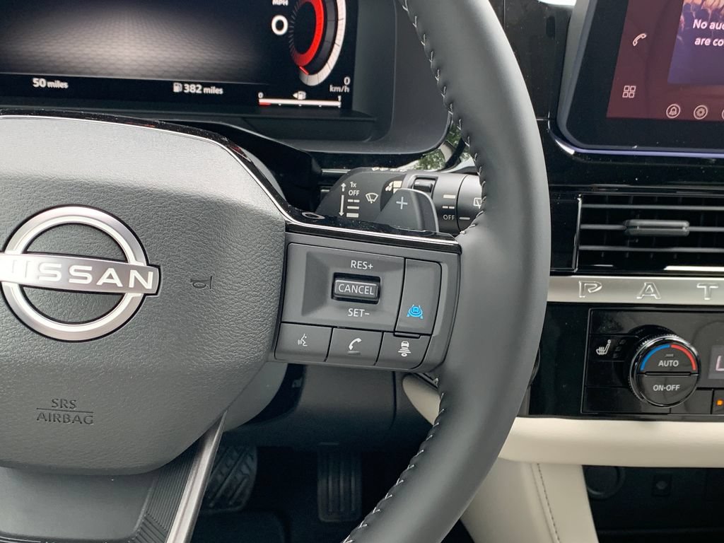 New 2026 Nissan Pathfinder SL w/ SL Premium Package FWD image 11