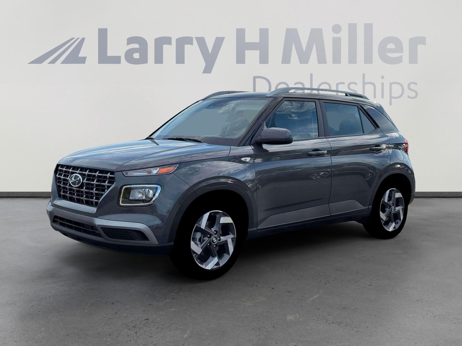New 2026 Hyundai Venue SEL FWD image 2
