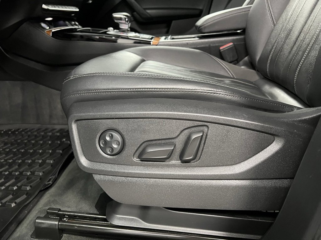 Used 2022 Audi Q5 2.0T Premium image 29