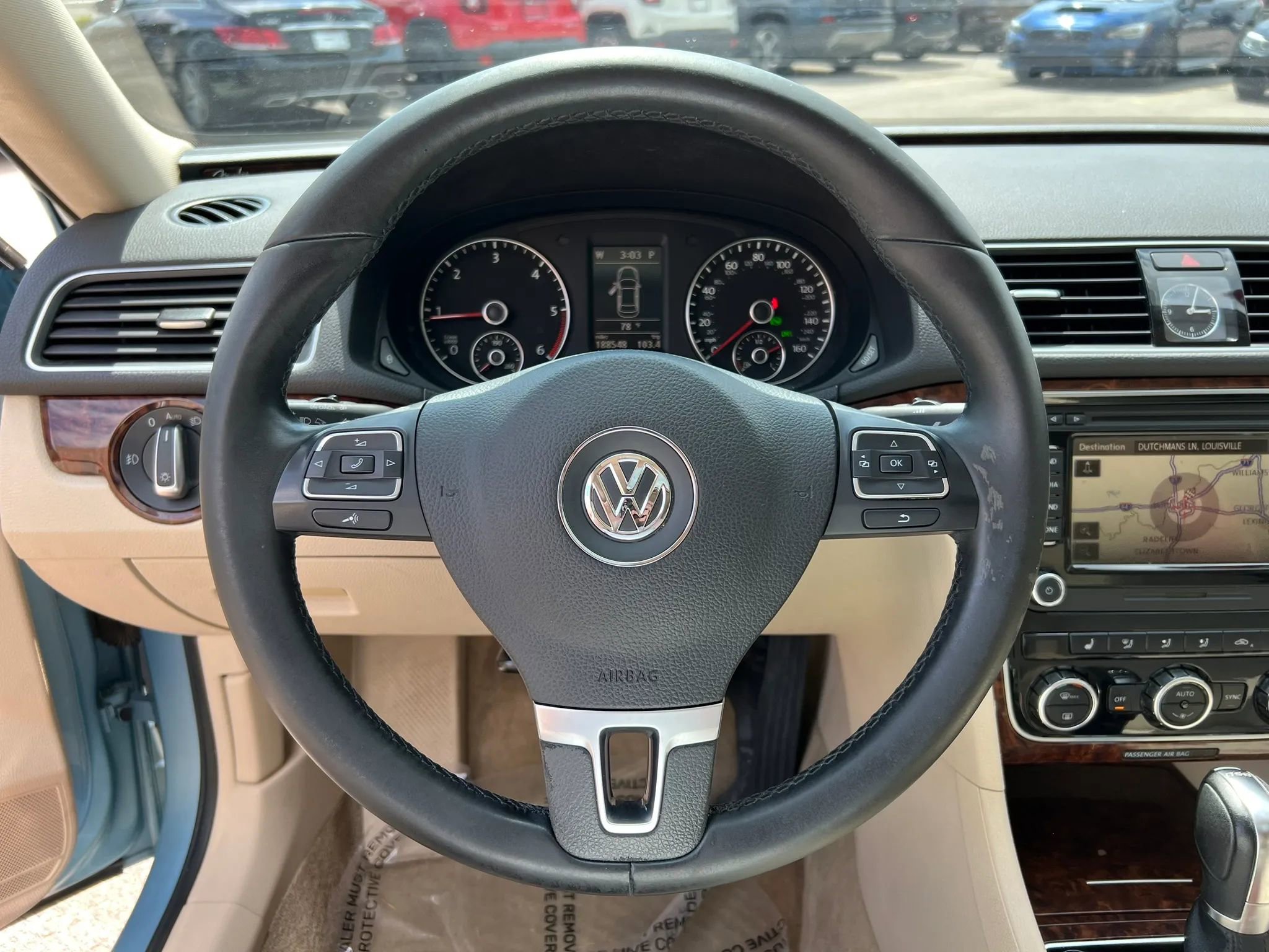 Used 2012 Volkswagen Passat TDI SEL Premium FWD image 11