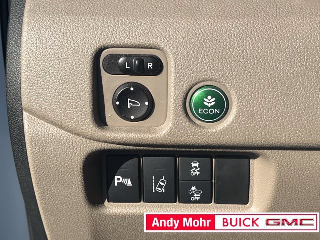 Used 2017 Honda Pilot Touring image 25