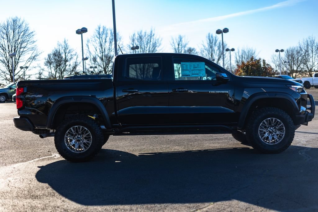New 2026 Chevrolet Colorado ZR2 w/ Off-Road Front Bumper Package AWD/4WD image 7