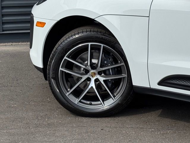 New 2026 Porsche Macan image 12