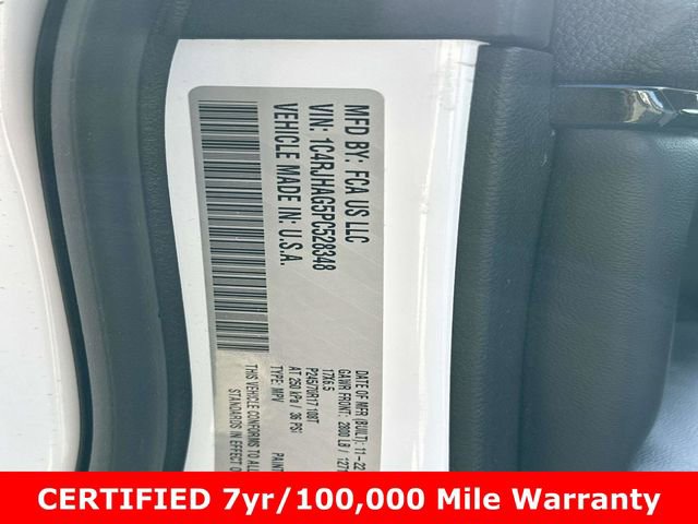 Used 2023 Jeep Grand Cherokee Laredo w/ Luxury Tech Group I AWD/4WD image 31