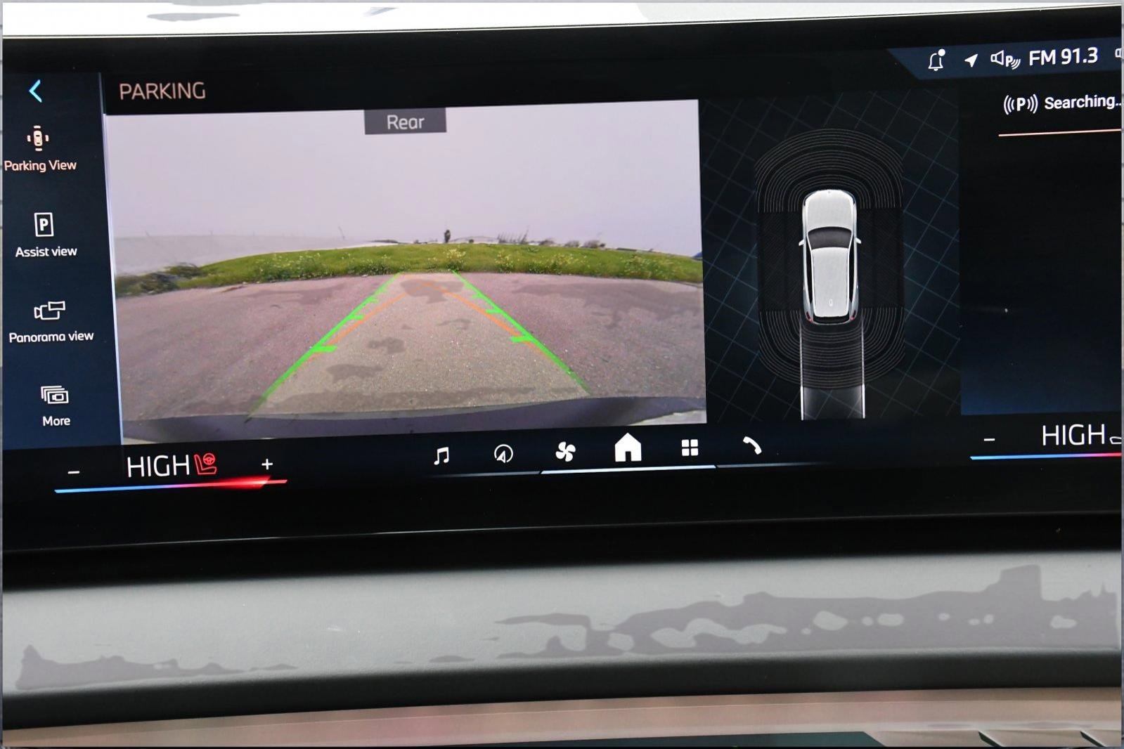 Used 2025 BMW X3 xDrive30i w/ Convenience Package image 13