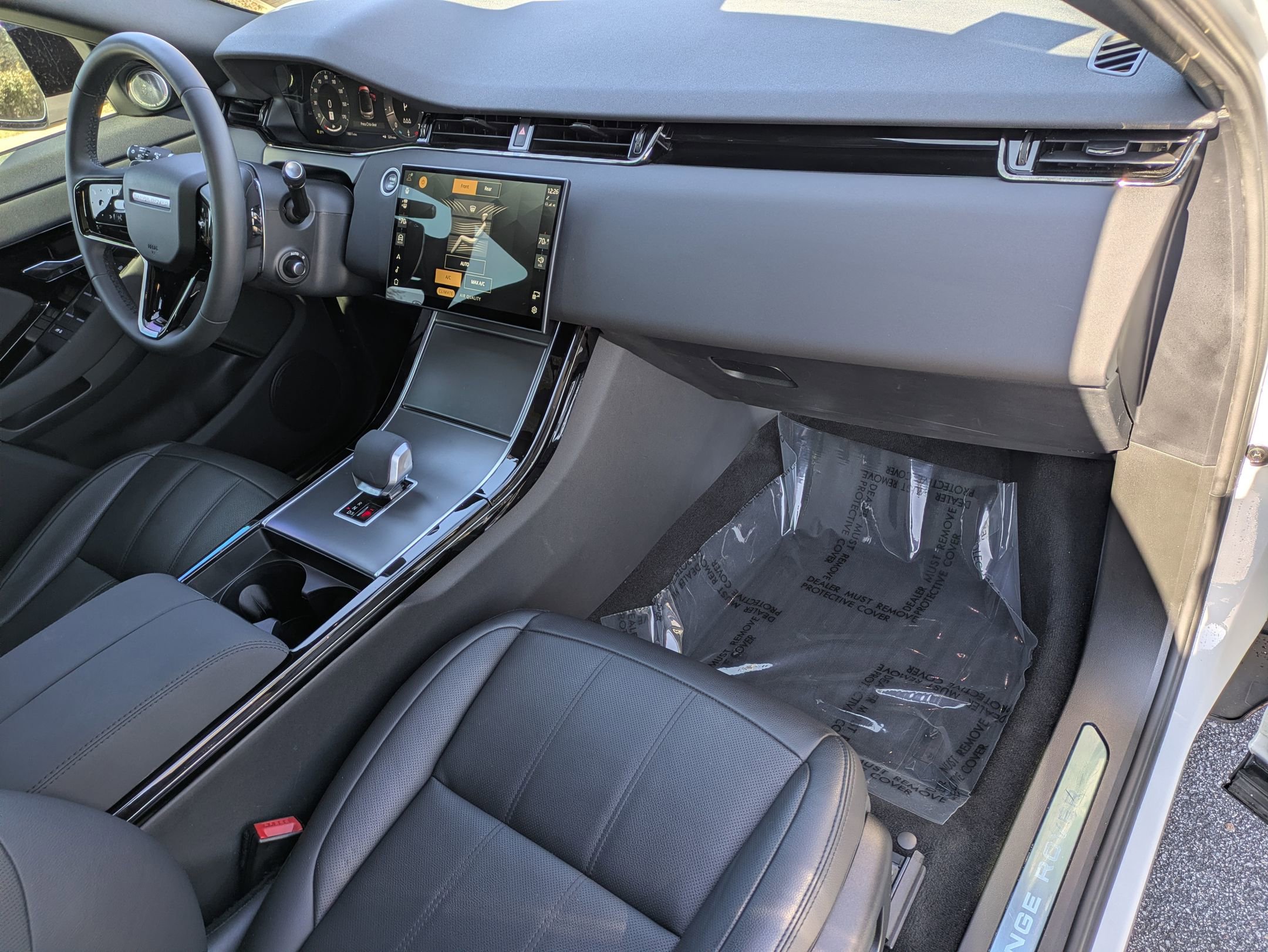 Certified 2025 Land Rover Range Rover Evoque Dynamic SE image 29