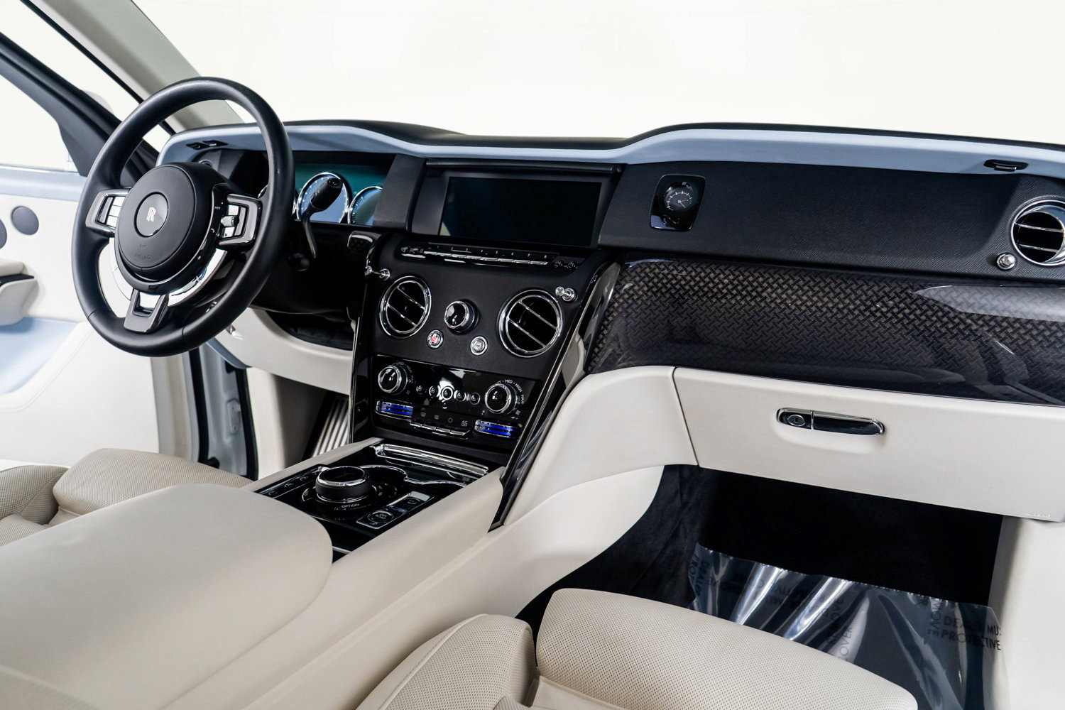 Used 2023 Rolls-Royce Cullinan Black Badge image 86