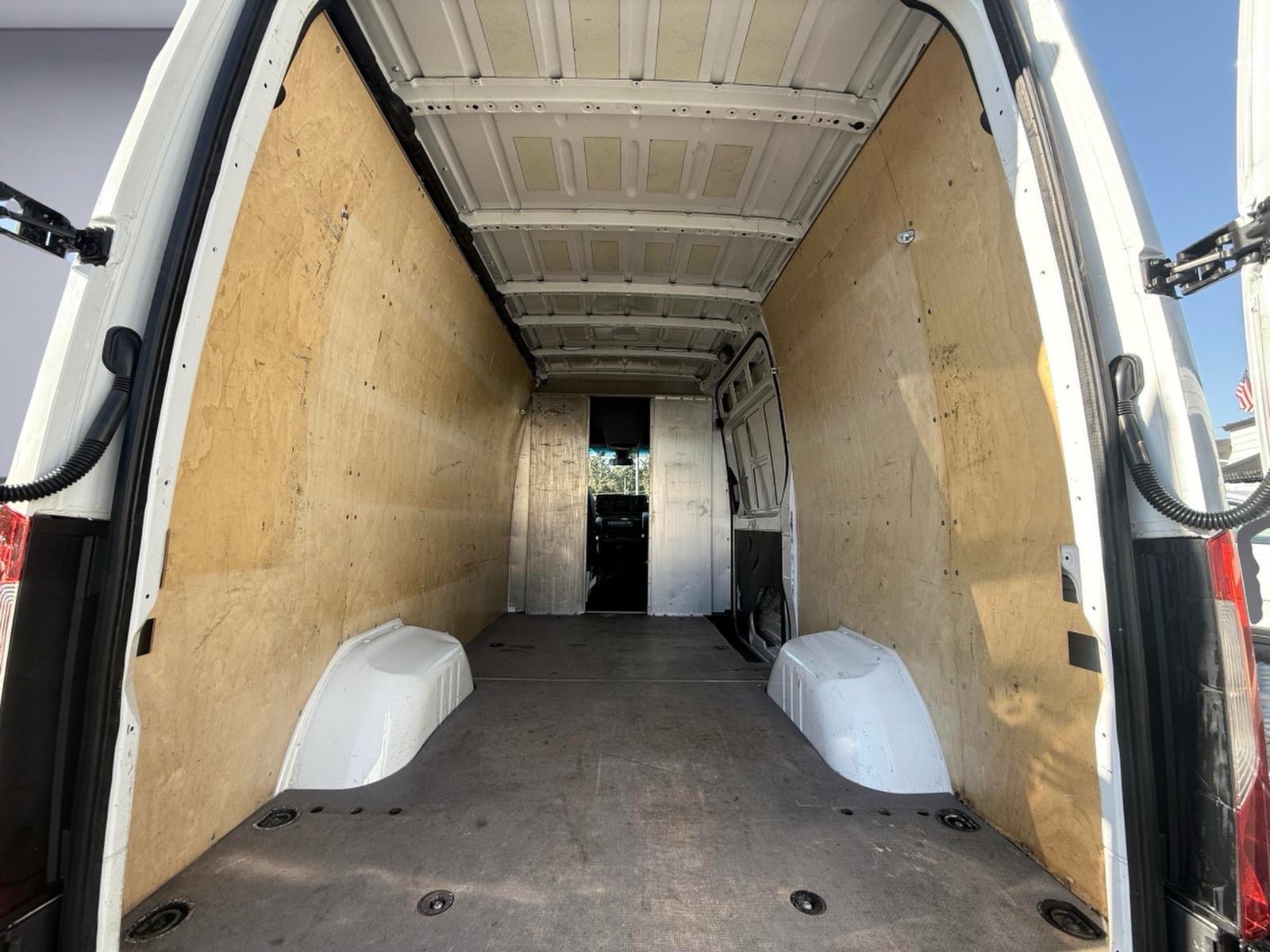 Used 2021 Mercedes-Benz Sprinter 3500 image 7