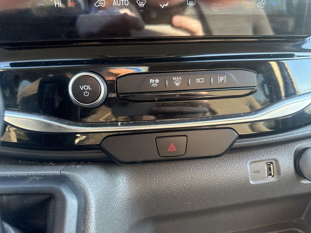 Used 2023 Ford Transit 350 XLT image 20