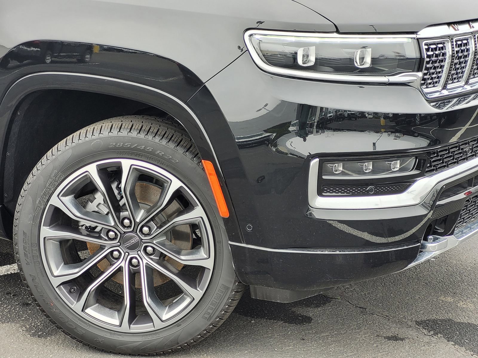 New 2024 Jeep Grand Wagoneer Series III w/ HD Trailer Tow Package image 3