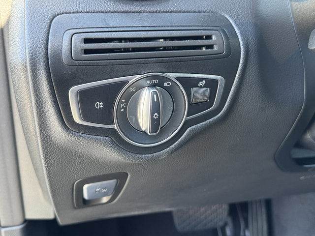 Used 2021 Mercedes-Benz GLC 300 image 18