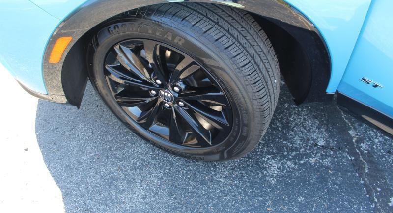 Used 2025 Buick Envista Sport Touring w/ Convenience I Package image 19