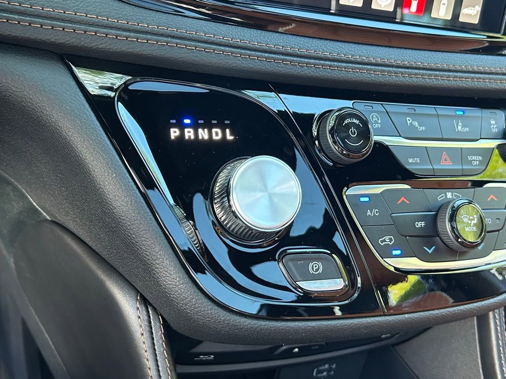 New 2026 Chrysler Pacifica Pinnacle image 25