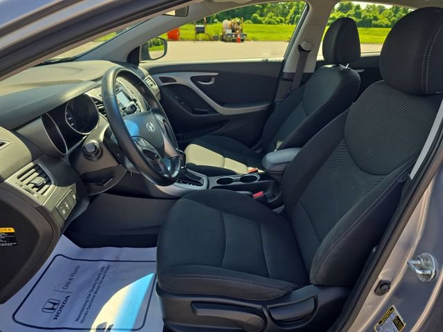 Used 2015 Hyundai Elantra SE w/ Option Group 03 FWD image 18